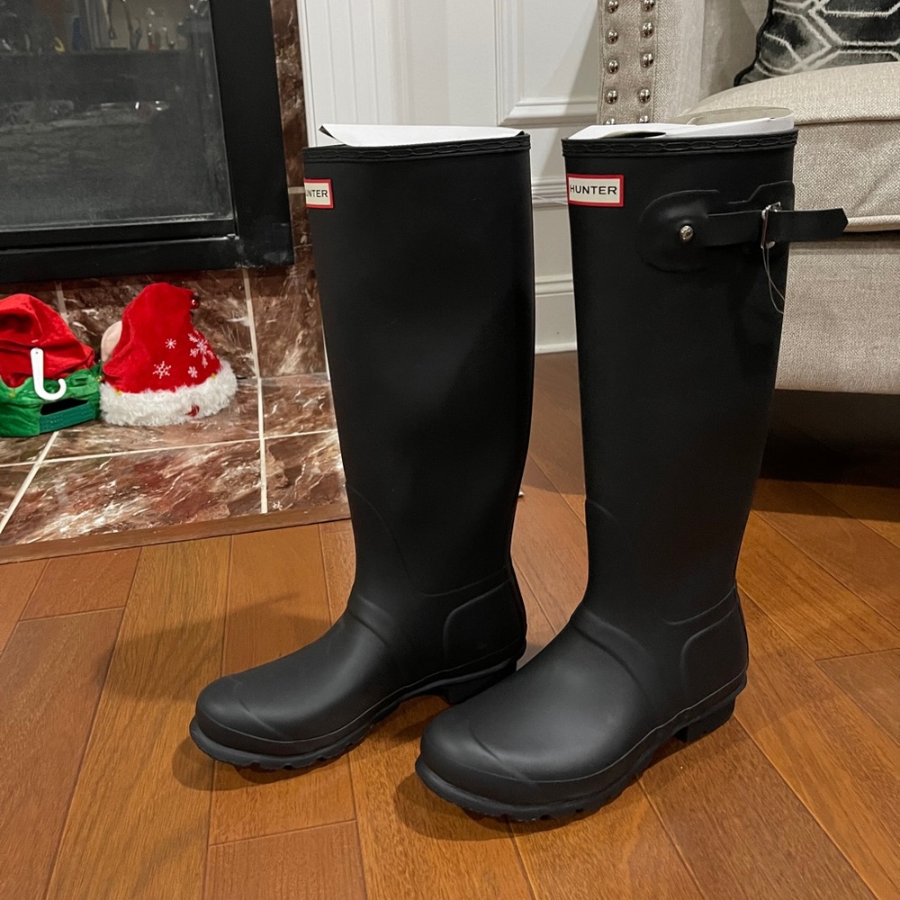 NWT Hunter Boots
